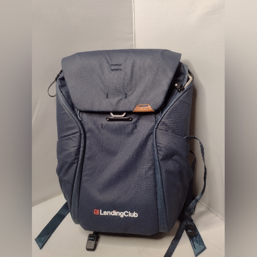 NWT Peak Design Everyday Backpack v2 20L Camera Bag Navy Blue